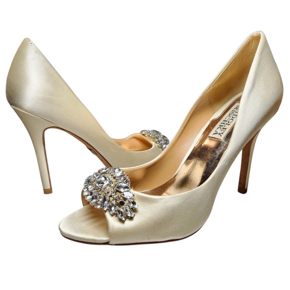 Badgley Mischka Satin Crystal Rhinestone Pump Heels Peep Toe Cream‎ Gold  6.5 - Picture 1 of 16